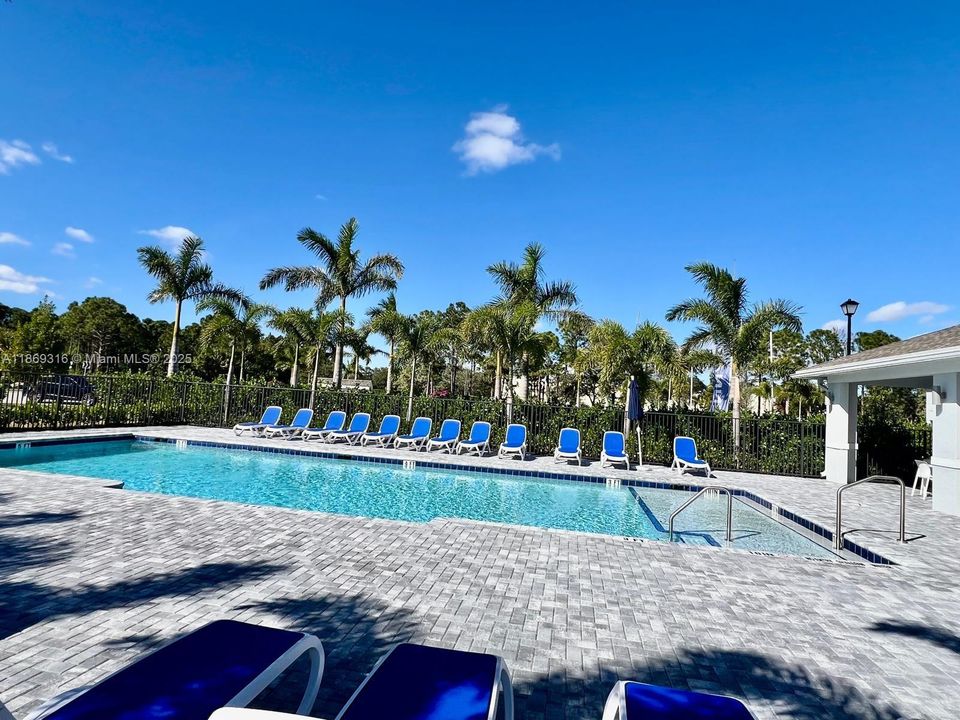 Active With Contract: $2,500 (4 beds, 2 baths, 1820 Square Feet)