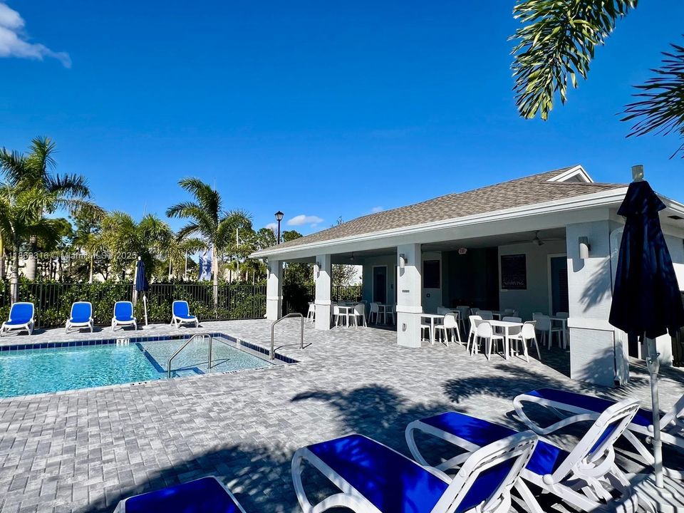 Active With Contract: $2,500 (4 beds, 2 baths, 1820 Square Feet)