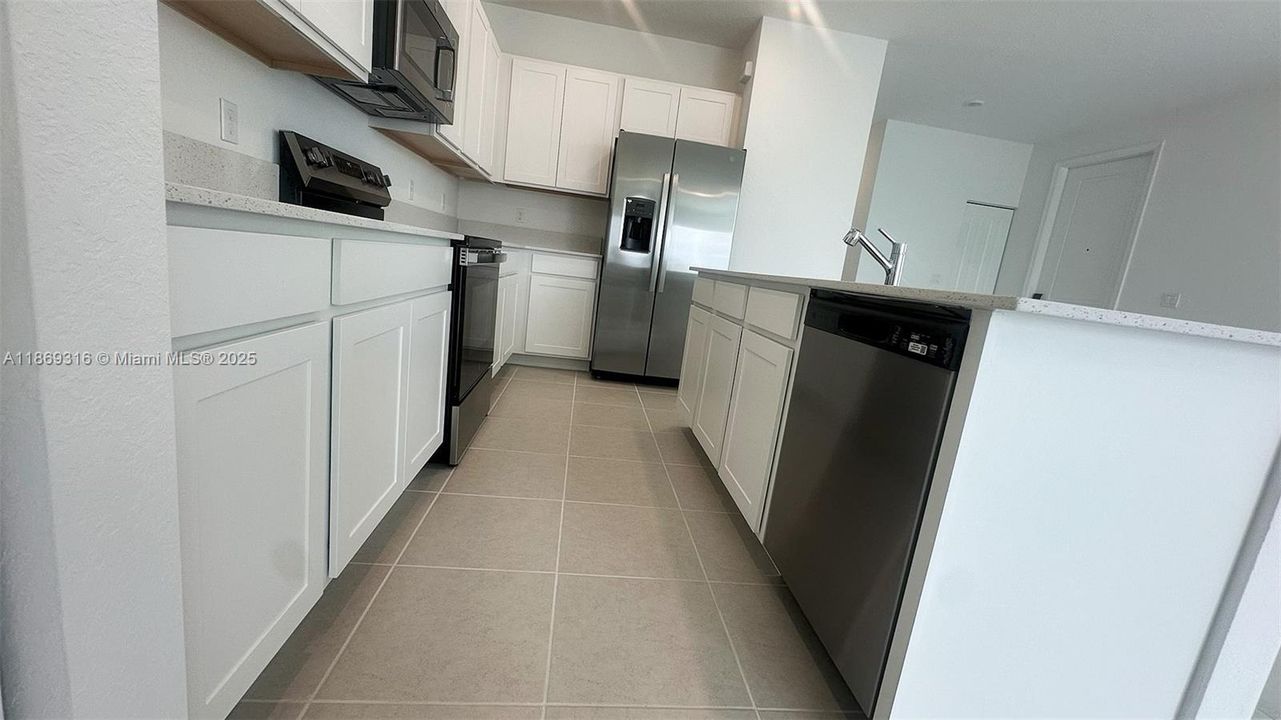 Active With Contract: $2,500 (4 beds, 2 baths, 1820 Square Feet)