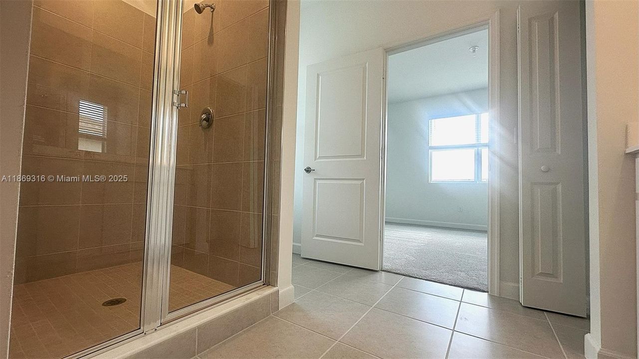 Active With Contract: $2,500 (4 beds, 2 baths, 1820 Square Feet)