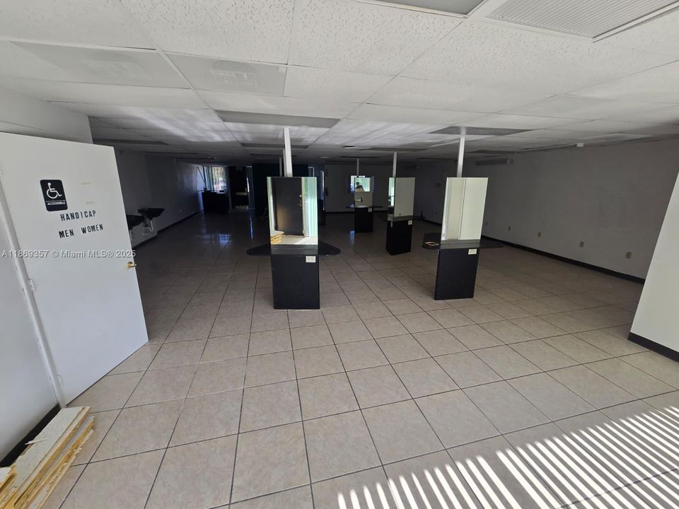 В аренду: $3,867 (0 спален, 0 ванн, 0 Квадратных фут)