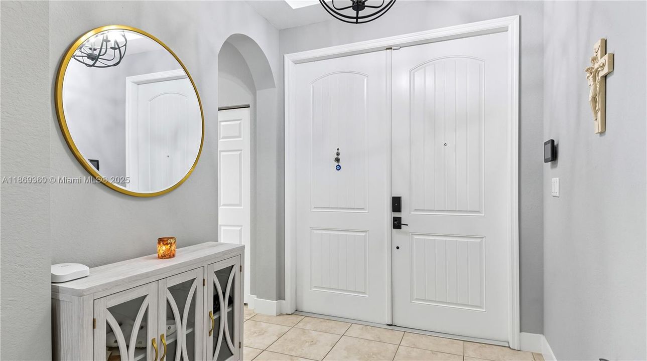 Active With Contract: $700,000 (4 beds, 3 baths, 2265 Square Feet)