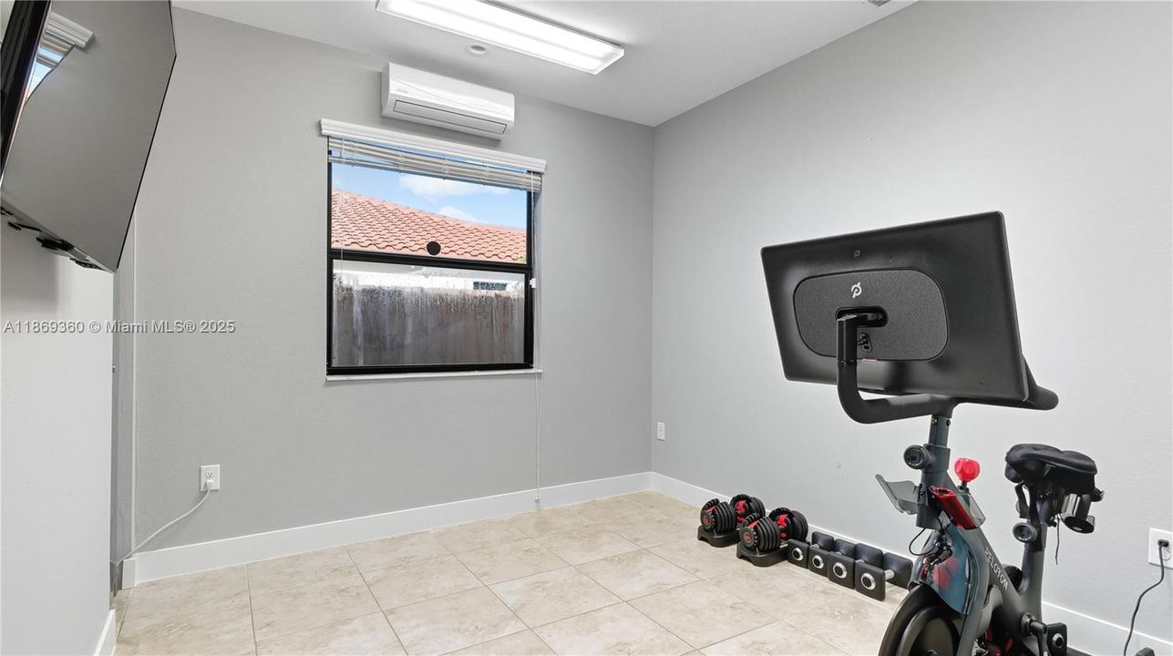 Active With Contract: $700,000 (4 beds, 3 baths, 2265 Square Feet)