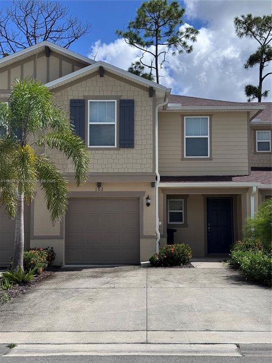 В аренду: $1,700 (3 спален, 2 ванн, 1583 Квадратных фут)