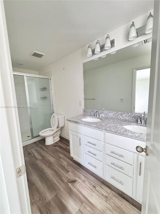 В аренду: $1,700 (3 спален, 2 ванн, 1583 Квадратных фут)