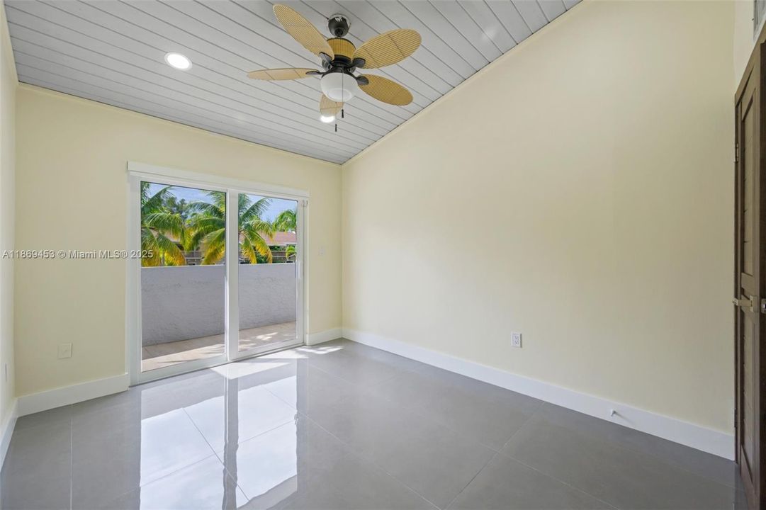 Activo con contrato: $895,000 (3 camas, 2 baños, 1634 Pies cuadrados)