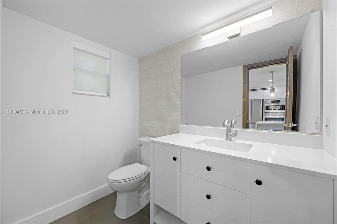 Activo con contrato: $895,000 (3 camas, 2 baños, 1634 Pies cuadrados)