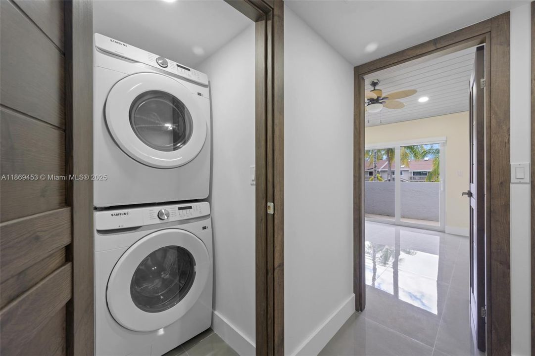 Activo con contrato: $895,000 (3 camas, 2 baños, 1634 Pies cuadrados)