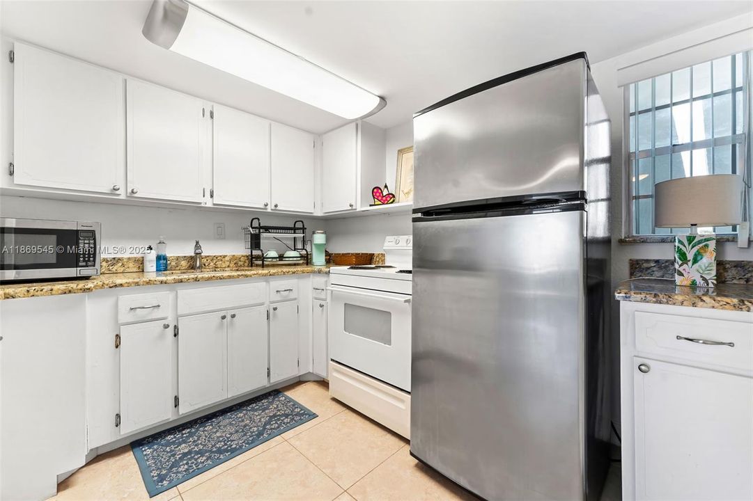 Recientemente alquilado: $2,750 (1 camas, 2 baños, 865 Pies cuadrados)