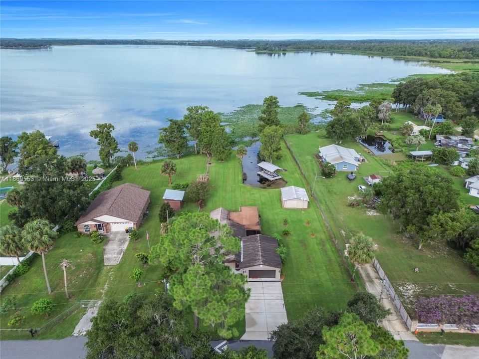 На продажу: $530,000 (2 спален, 1 ванн, 0 Квадратных фут)