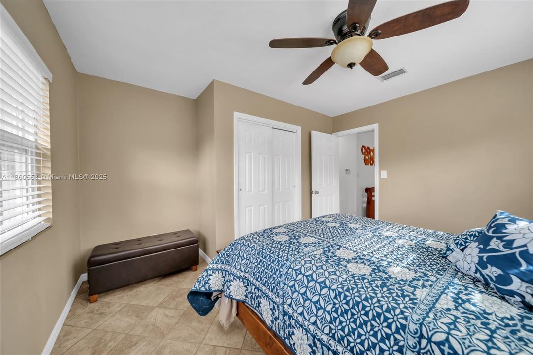 На продажу: $530,000 (2 спален, 1 ванн, 0 Квадратных фут)