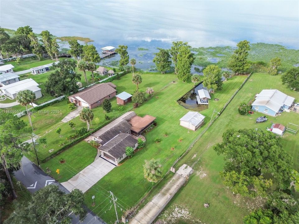 На продажу: $530,000 (2 спален, 1 ванн, 0 Квадратных фут)