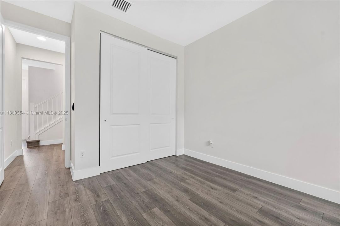 Activo con contrato: $750,000 (4 camas, 3 baños, 2279 Pies cuadrados)