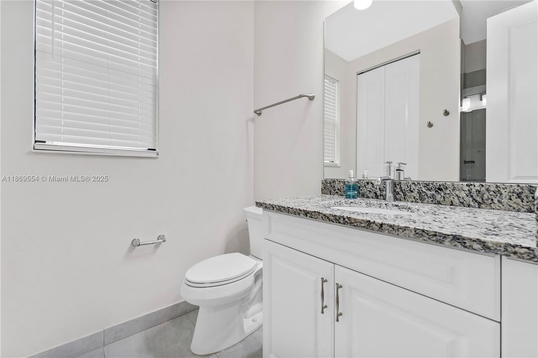 Activo con contrato: $750,000 (4 camas, 3 baños, 2279 Pies cuadrados)