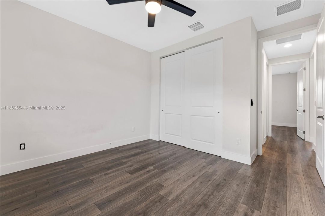 Activo con contrato: $750,000 (4 camas, 3 baños, 2279 Pies cuadrados)