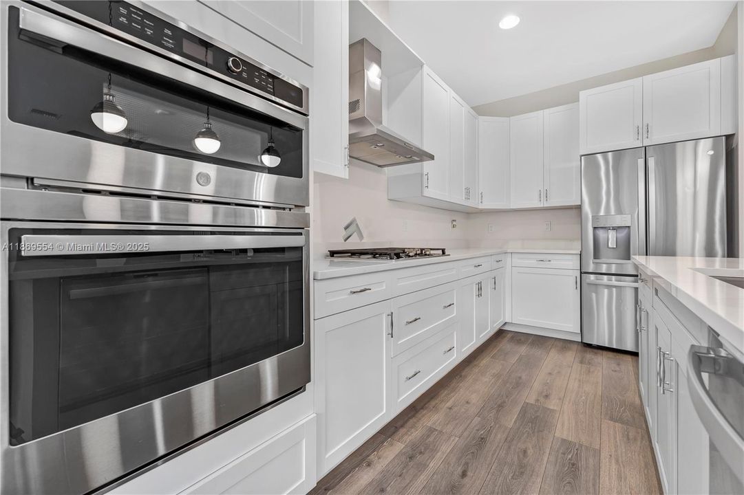 Activo con contrato: $750,000 (4 camas, 3 baños, 2279 Pies cuadrados)