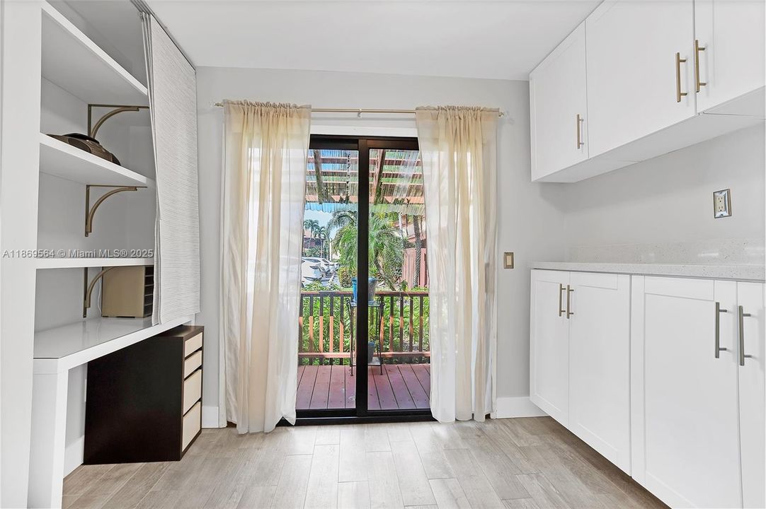 En Venta: $349,500 (2 camas, 1 baños, 1252 Pies cuadrados)