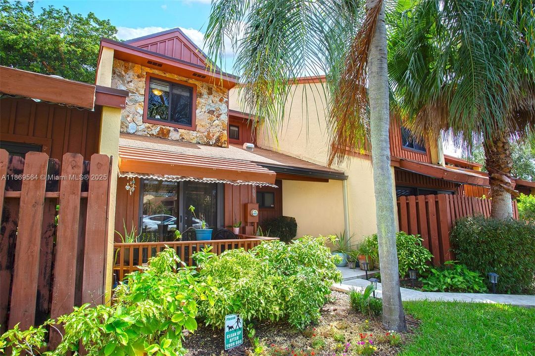 En Venta: $349,500 (2 camas, 1 baños, 1252 Pies cuadrados)