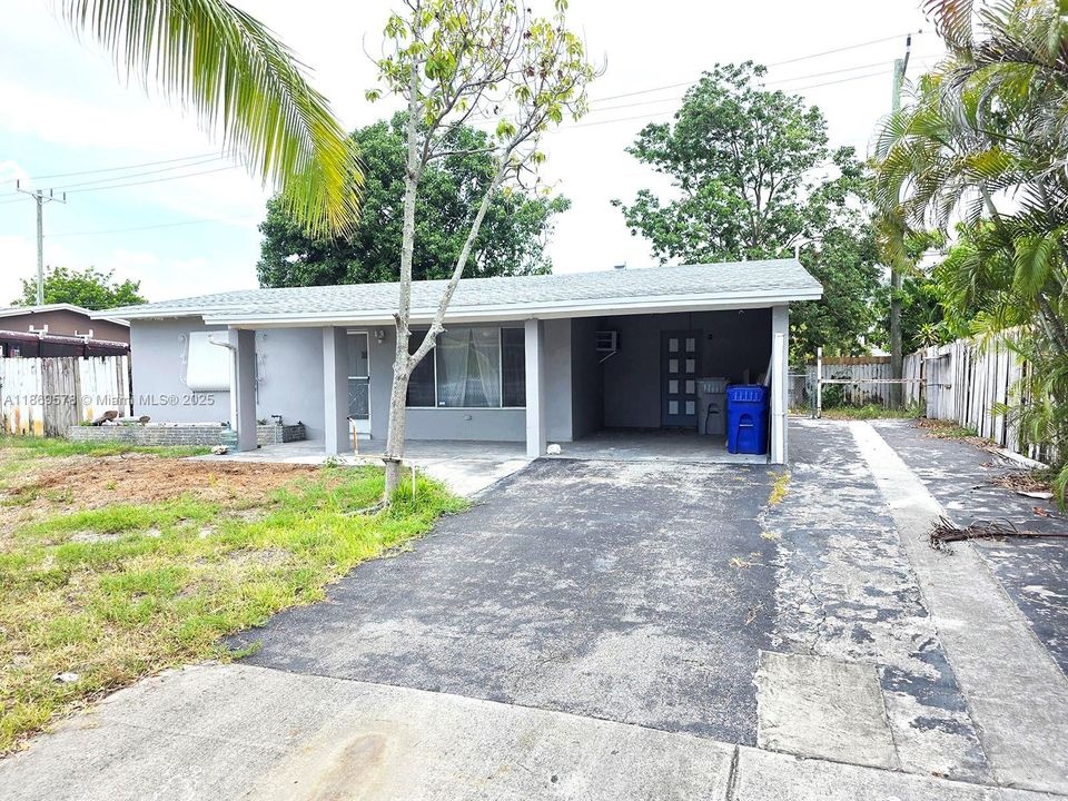 Recently Rented: $2,600 (2 beds, 2 baths, 1056 Square Feet)