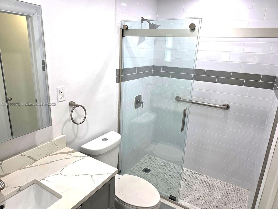 Recently Rented: $2,600 (2 beds, 2 baths, 1056 Square Feet)