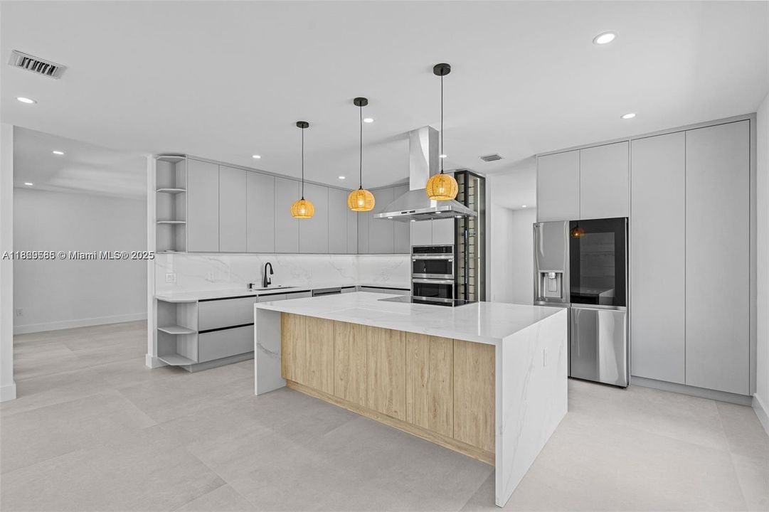 最近租的: $9,800 (5 贝兹, 4 浴室, 3238 平方英尺)