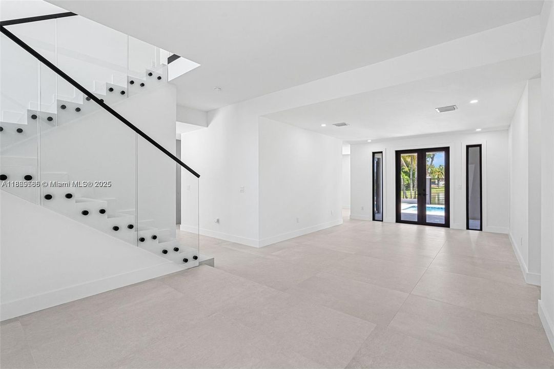 最近租的: $9,800 (5 贝兹, 4 浴室, 3238 平方英尺)