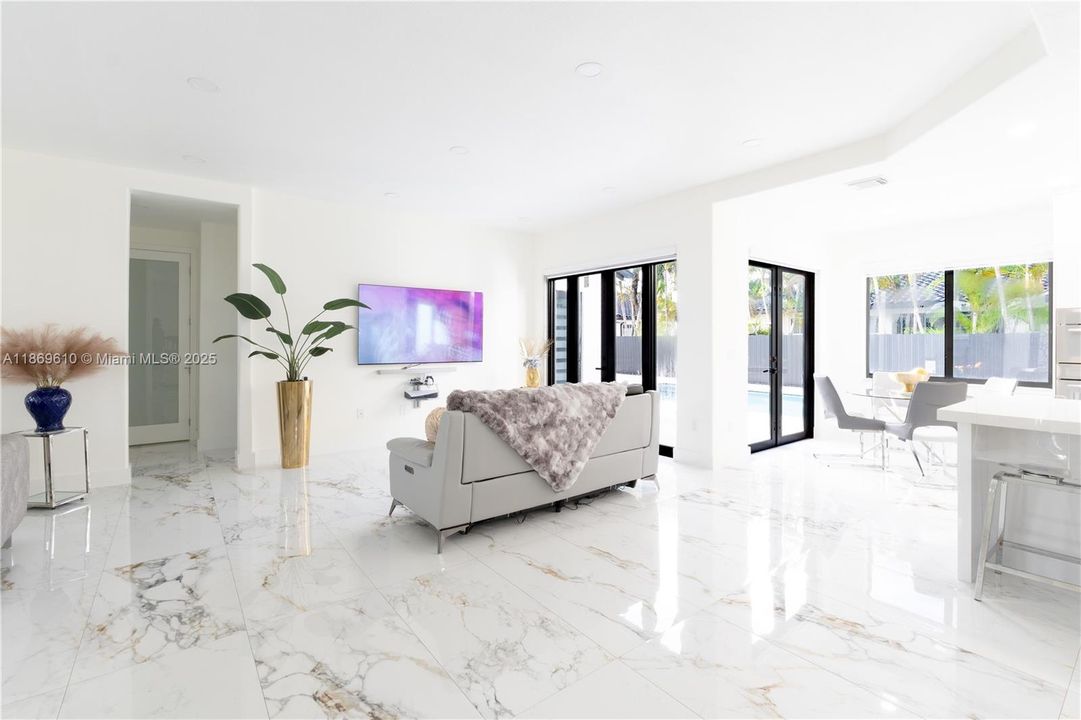 На продажу: $1,995,000 (5 спален, 3 ванн, 2624 Квадратных фут)