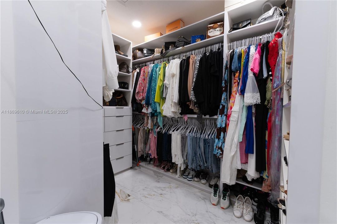 На продажу: $1,995,000 (5 спален, 3 ванн, 2624 Квадратных фут)