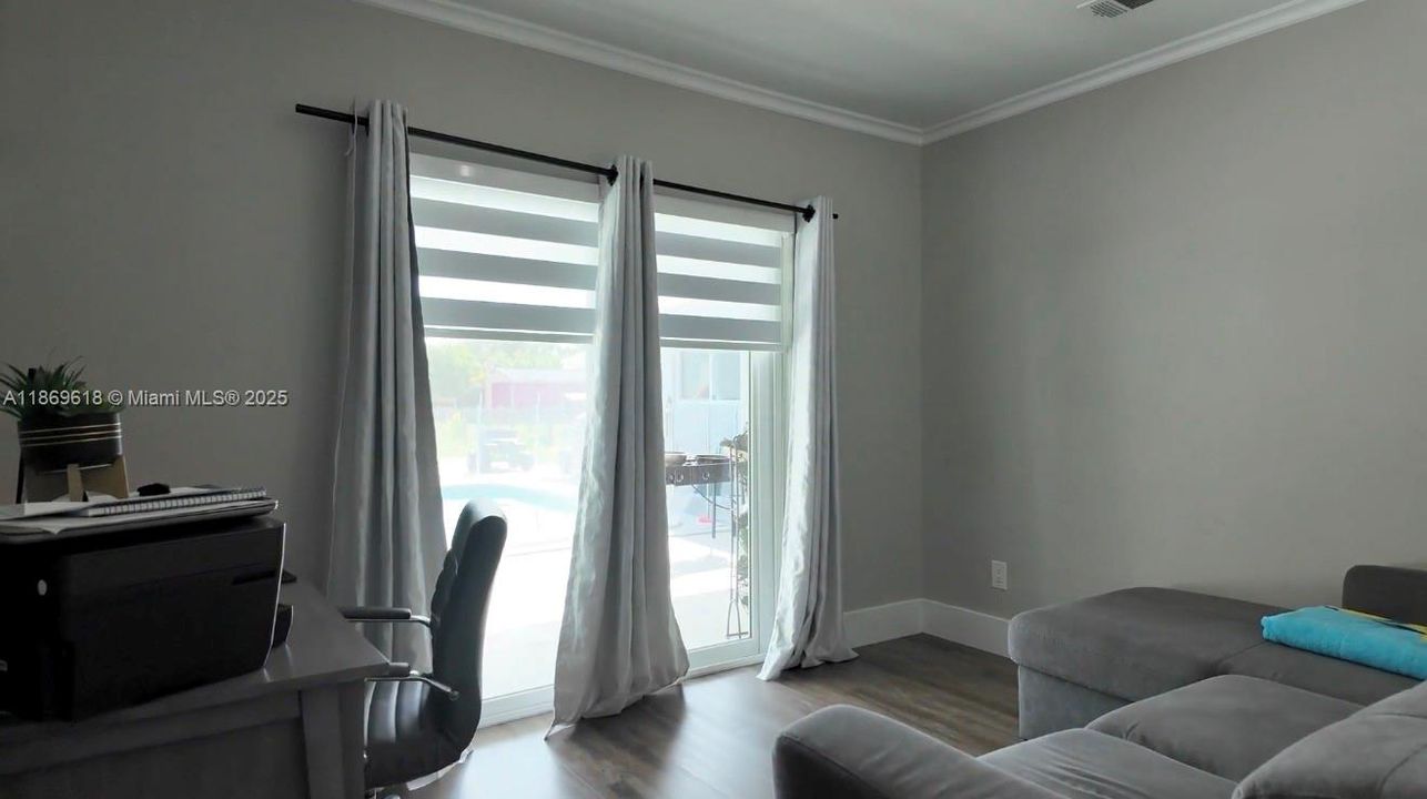 For Sale: $1,349,000 (6 beds, 2 baths, 2250 Square Feet)