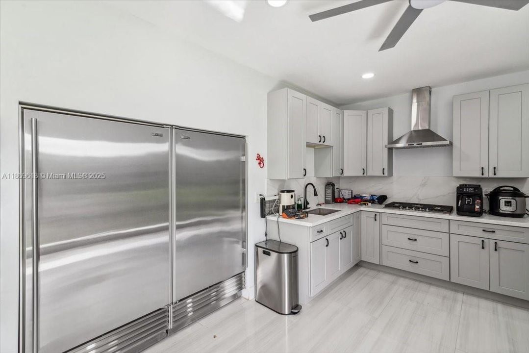 For Sale: $1,349,000 (6 beds, 2 baths, 2250 Square Feet)