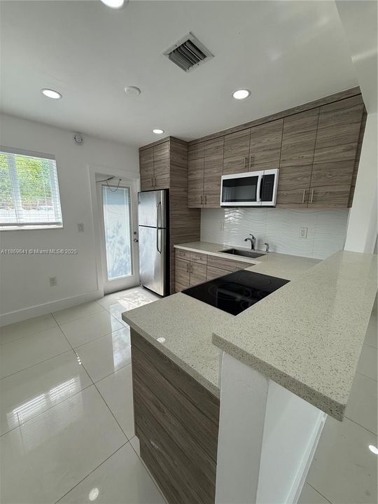 На продажу: $1,300,000 (0 спален, 0 ванн, 1505 Квадратных фут)