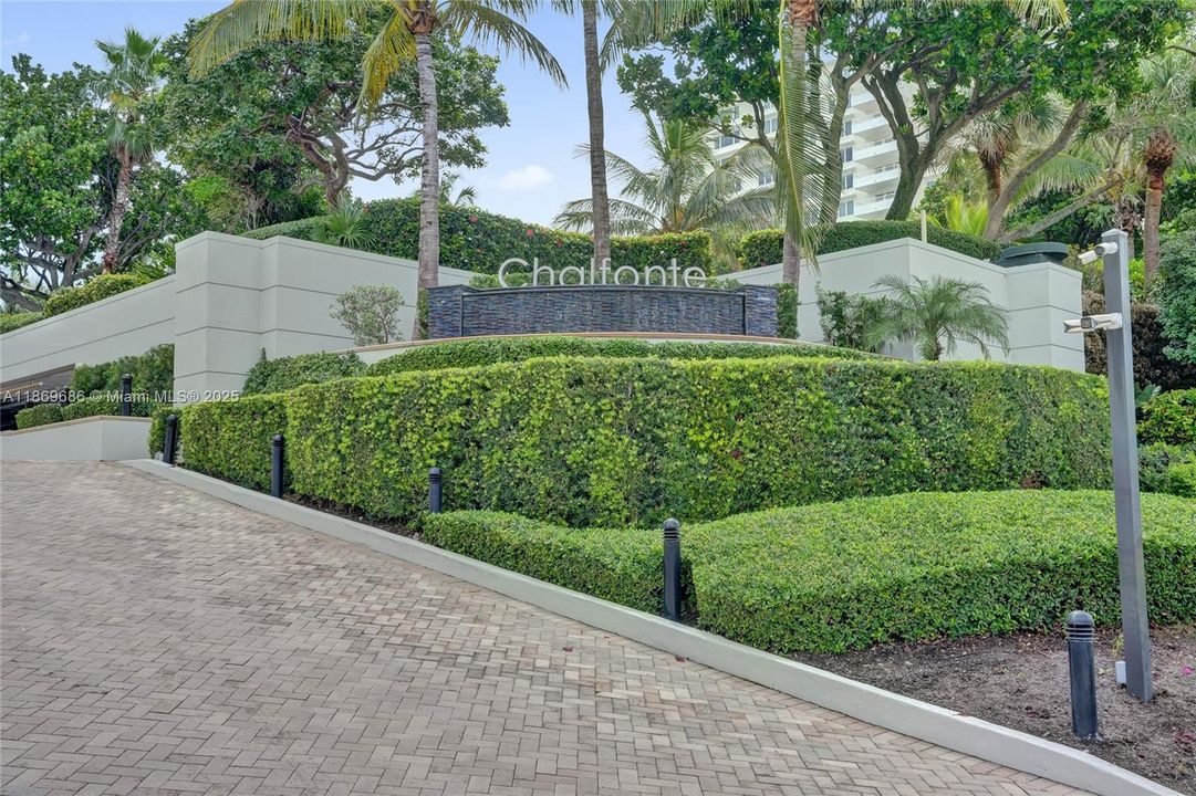 For Sale: $1,550,000 (2 beds, 2 baths, 1448 Square Feet)