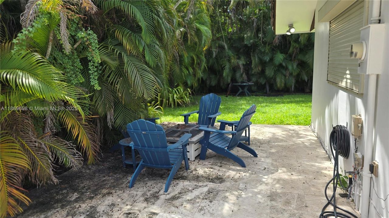 For Rent: $10,000 (5 beds, 4 baths, 3639 Square Feet)