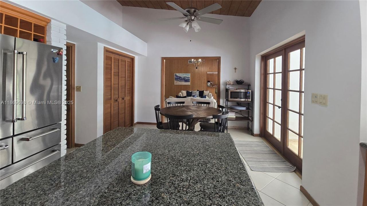 For Rent: $10,000 (5 beds, 4 baths, 3639 Square Feet)