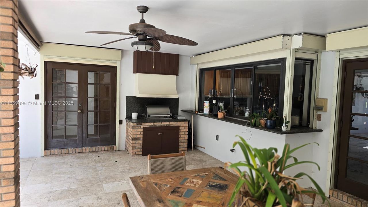 For Rent: $10,000 (5 beds, 4 baths, 3639 Square Feet)