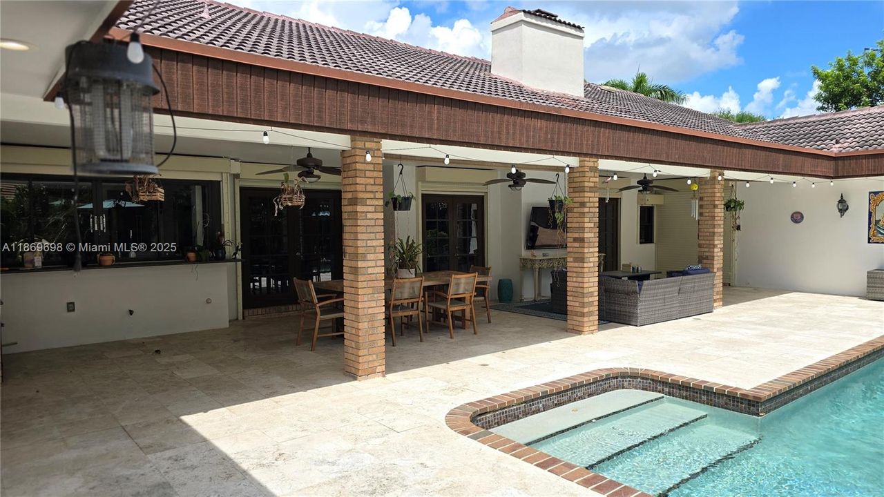 For Rent: $10,000 (5 beds, 4 baths, 3639 Square Feet)