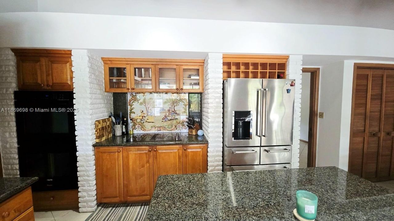 For Rent: $10,000 (5 beds, 4 baths, 3639 Square Feet)