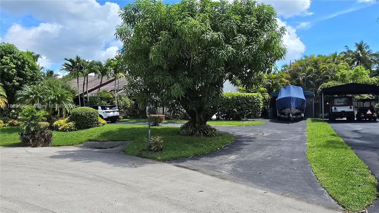 For Rent: $10,000 (5 beds, 4 baths, 3639 Square Feet)