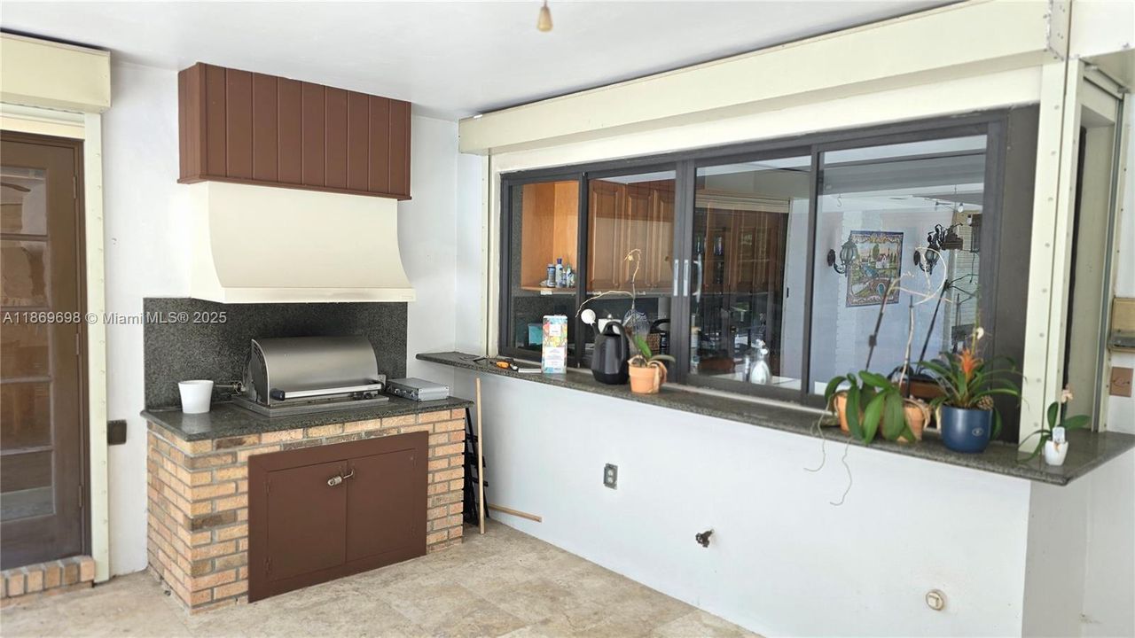 For Rent: $10,000 (5 beds, 4 baths, 3639 Square Feet)