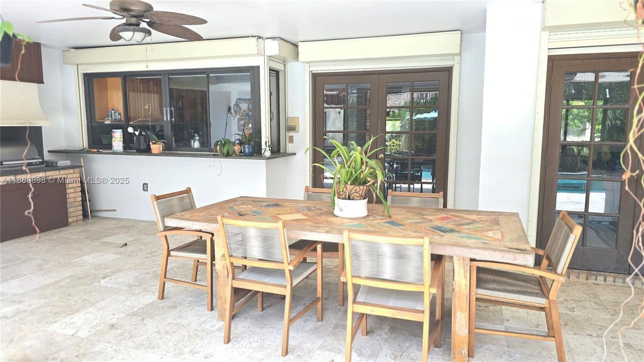 For Rent: $10,000 (5 beds, 4 baths, 3639 Square Feet)