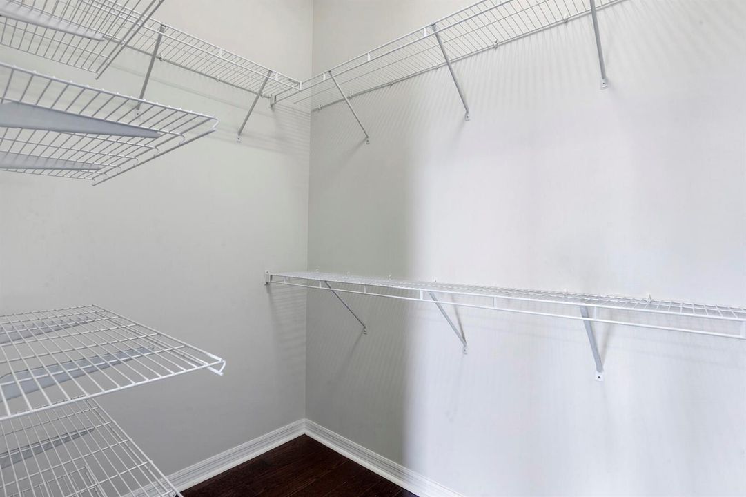 1114 Sweet_Hill_18_MLS