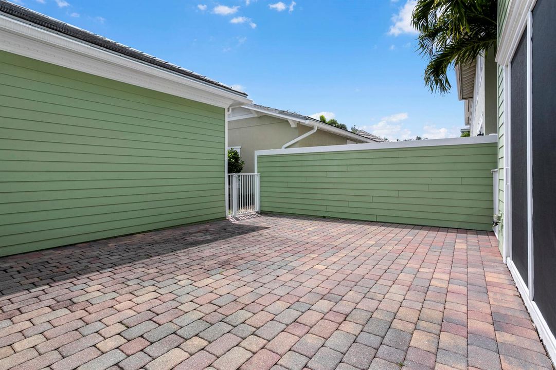 1114 Sweet_Hill_27_MLS