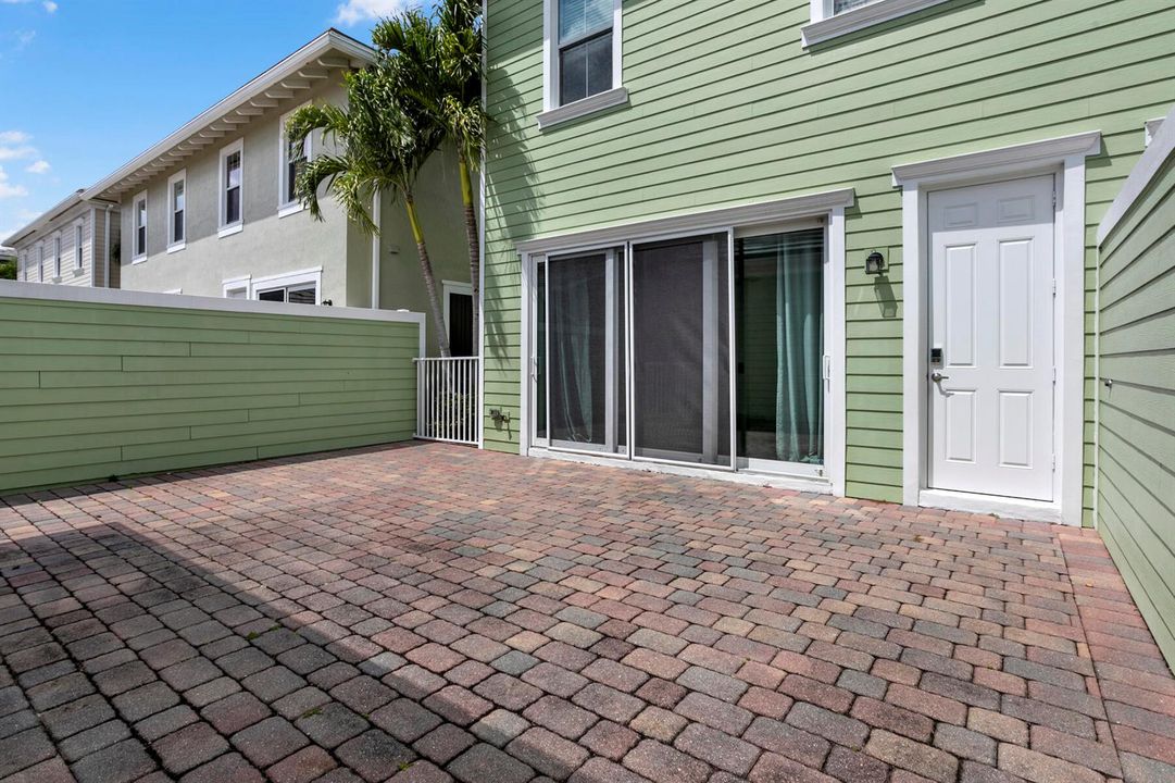 1114 Sweet_Hill_28_MLS