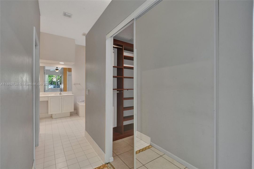 Hall to primary bath