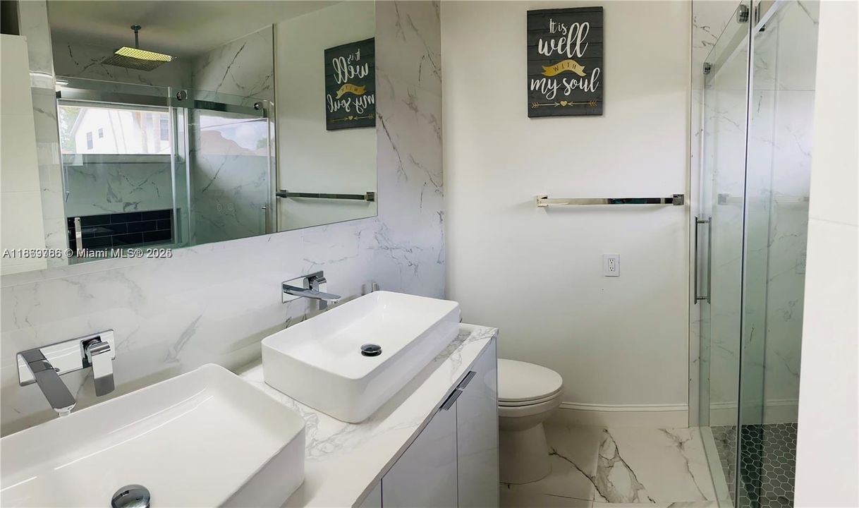 Недавно продано: $689,900 (4 спален, 3 ванн, 1563 Квадратных фут)