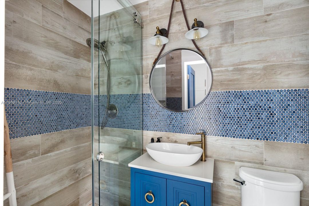 最近租的: $50,000 (6 贝兹, 5 浴室, 5305 平方英尺)