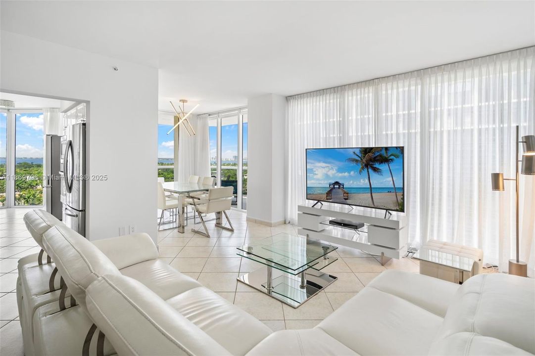 Active With Contract: $7,200 (2 beds, 2 baths, 1380 Square Feet)