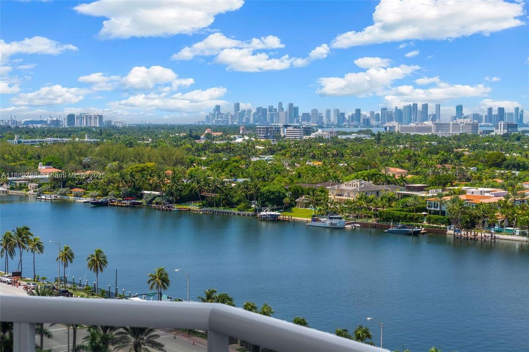 Active With Contract: $7,200 (2 beds, 2 baths, 1380 Square Feet)