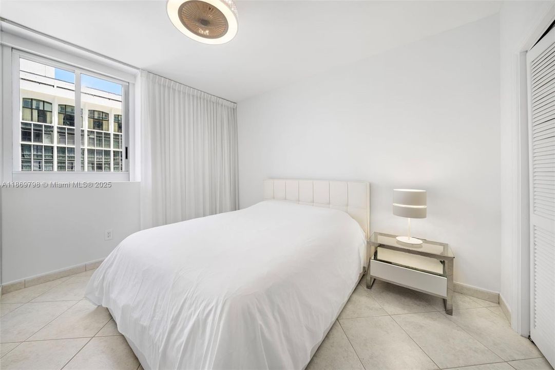 Active With Contract: $7,200 (2 beds, 2 baths, 1380 Square Feet)