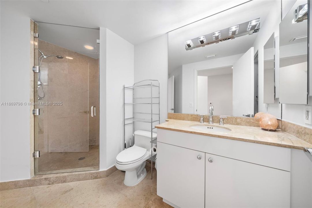 Active With Contract: $7,200 (2 beds, 2 baths, 1380 Square Feet)